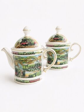 James Sadler Flying Scotsman Teapot with Lid – Discontinued Fine China | Railway